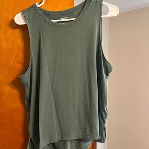 Old Navy Women's Sleeveless Green Muscle Tee